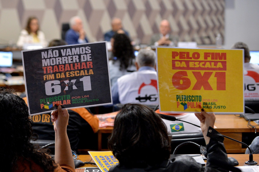 Veja quais deputados baianos assinaram proposta que pode adiar fim da escala 6x1