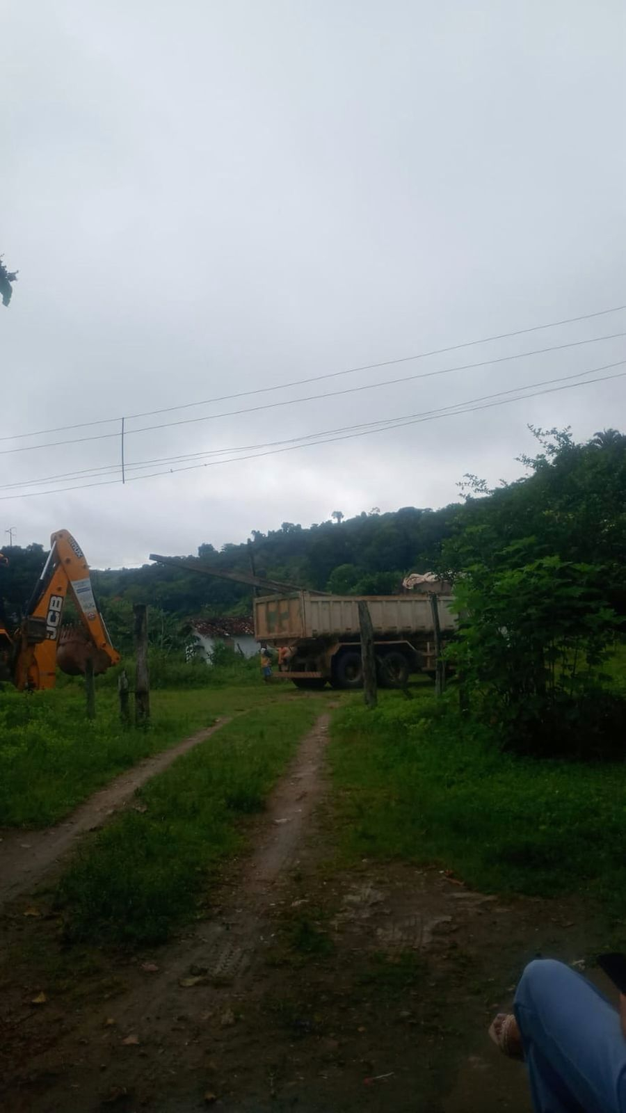 Escola em Nova Ibiá estaria há duas semanas sem aulas presenciais por falta de energia