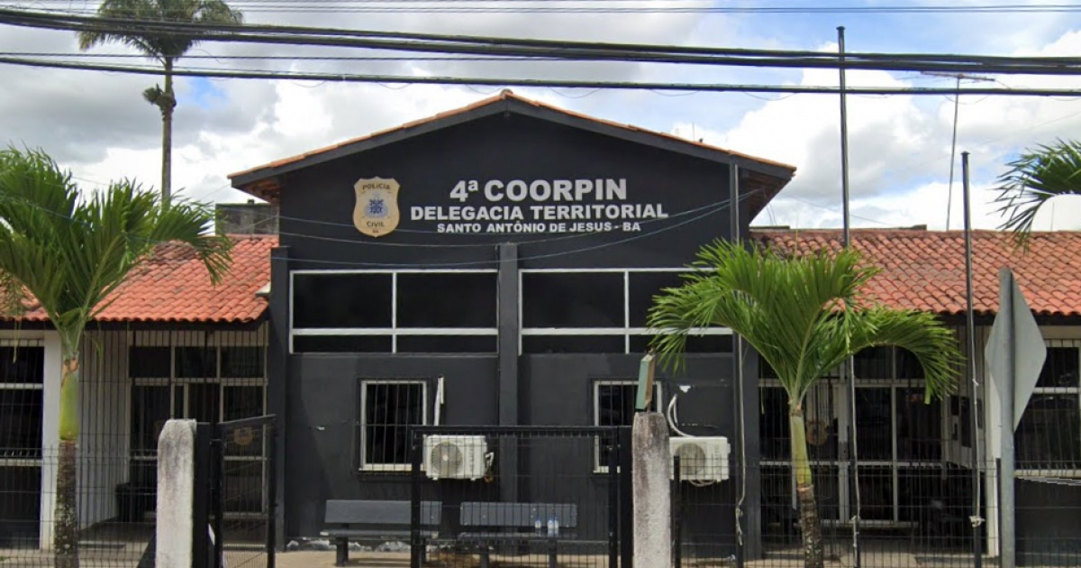 PM apreende arma de fogo durante reforço de policiamento no Espaço do São João, em Santo Antônio de Jesus