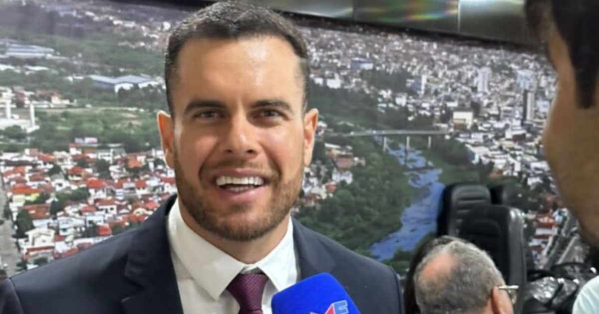 Prefeito avalia contratação de Nattanzinho para São João; festa deve chega a R$ 10 milhões em gastos