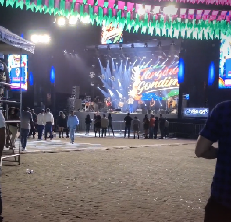 Público abaixo do esperado marcou a noite de quinta-feira (11) na Festa da Banana