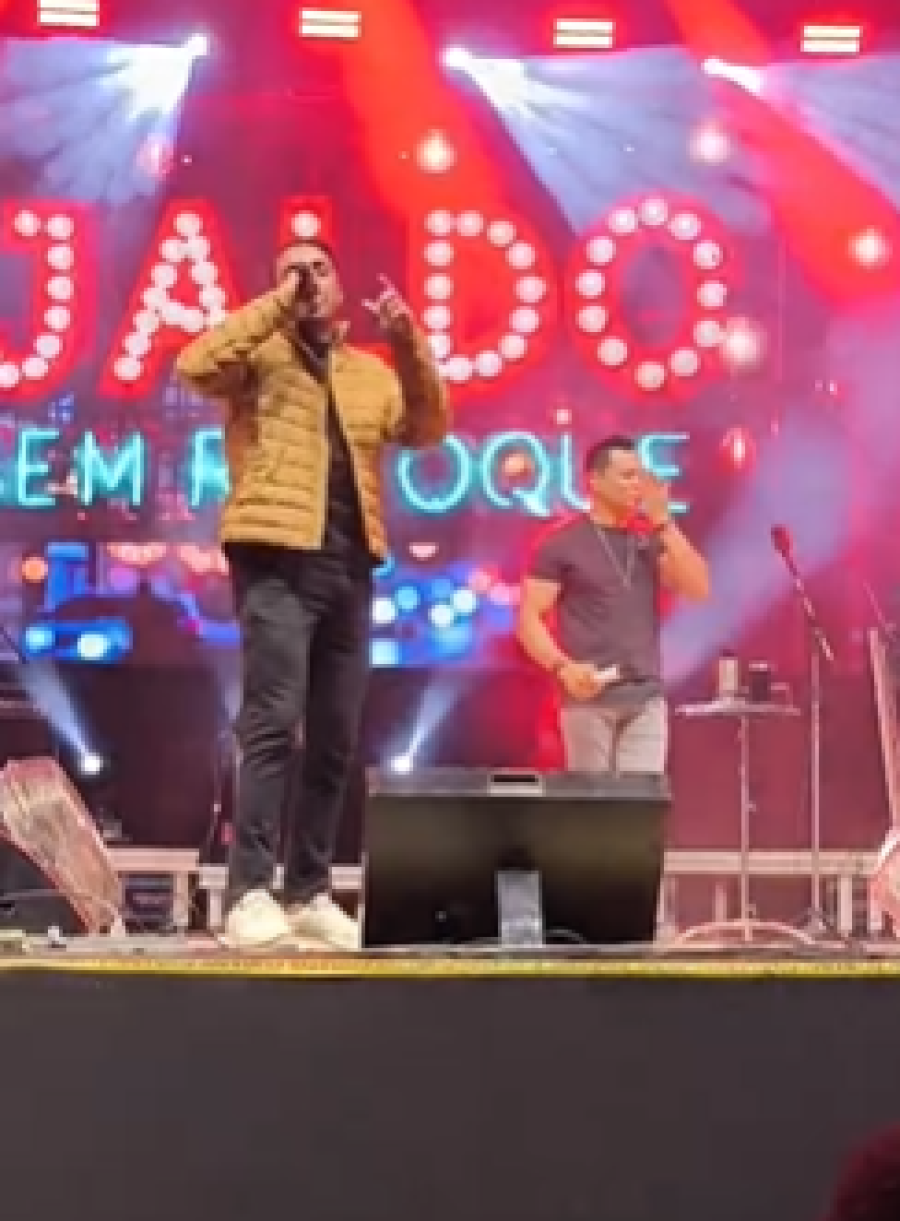 Lucas Guimarães faz participação especial em show de Jaldo Rodriguesna Festa da Banana