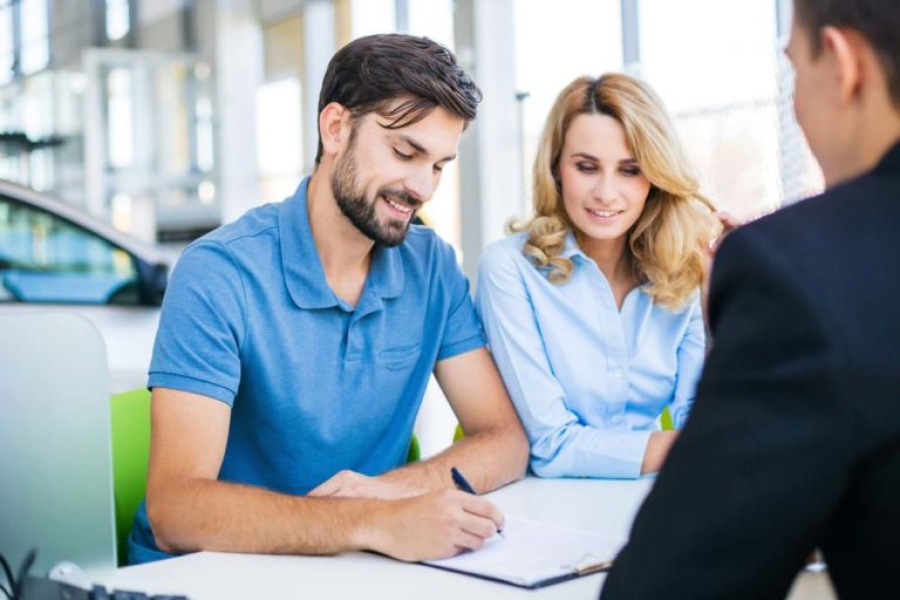 Empresa anuncia oportunidade para consultor de vendas com salário e comissão