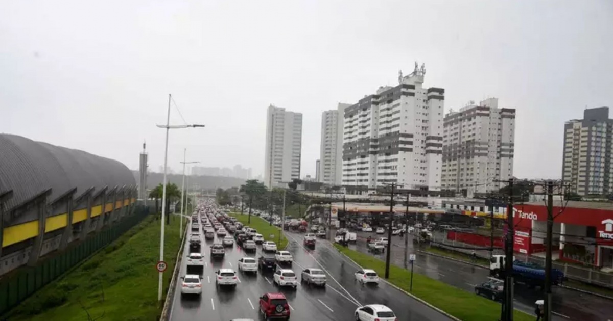 Inmet coloca Salvador e mais 24 cidades da Bahia sob alerta de chuvas intensas