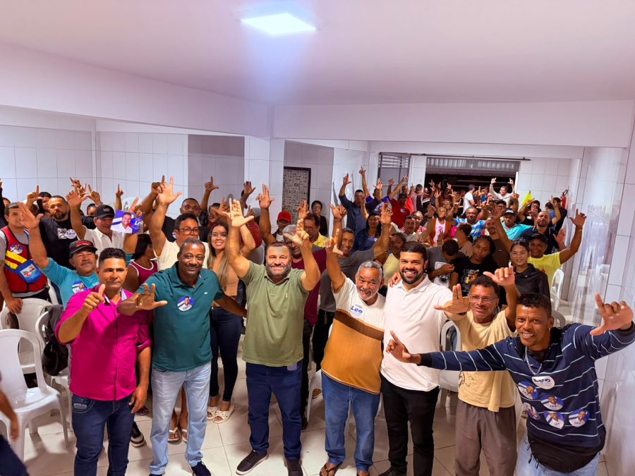 Léo de Neco visita Jaguaquara e participa de reunião com lideranças locais
