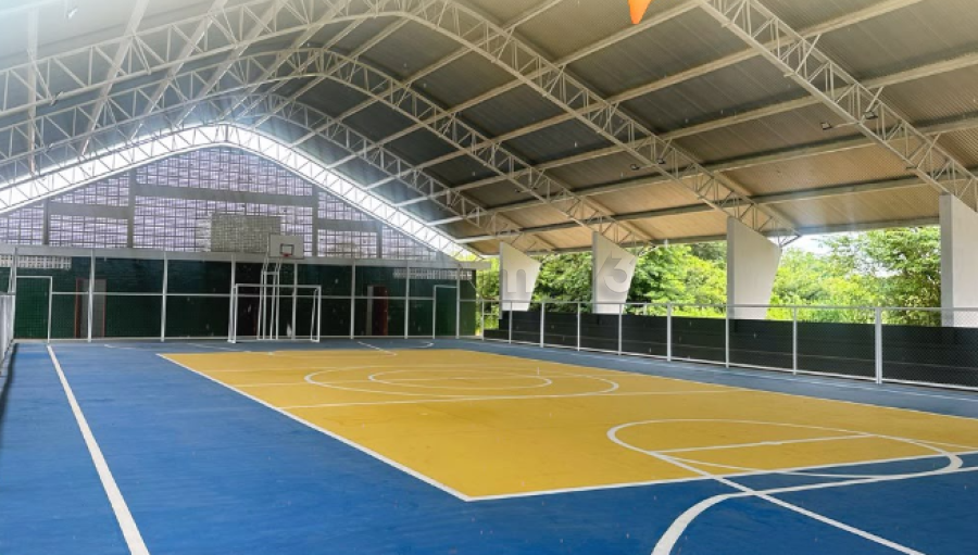 Quadra do bairro Bela Vista, em Gandu, será coberta em obra de melhoria