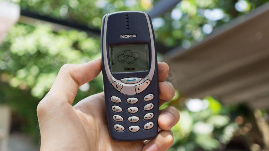 Nokia relança celular e promete mais de 40 dias de bateria e ainda carregar outros aparelhos 
