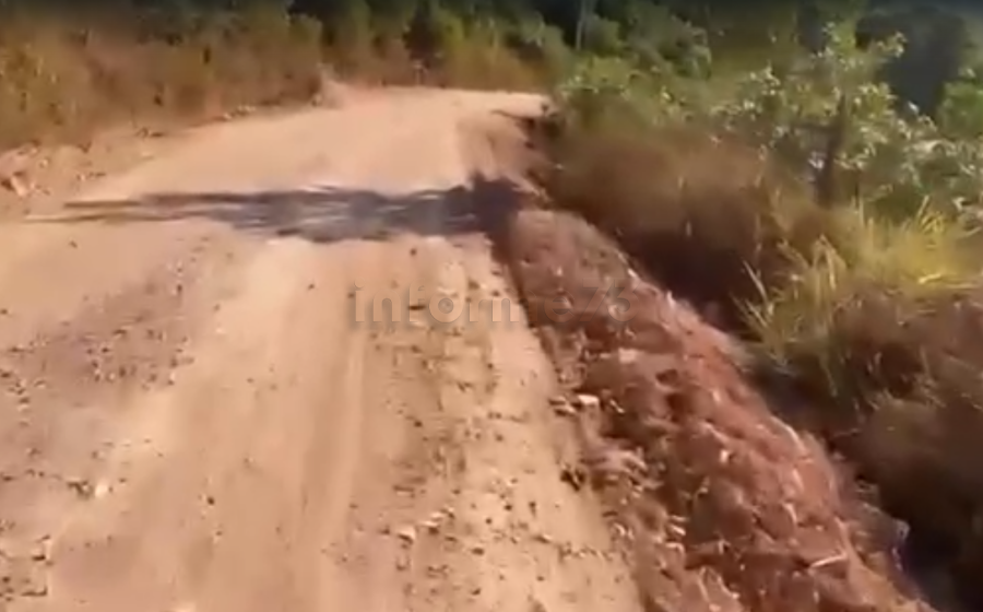 Estrada de acesso ao Alto Alegre, em Teolândia, apresenta pontos de risco e moradores cobram melhorias