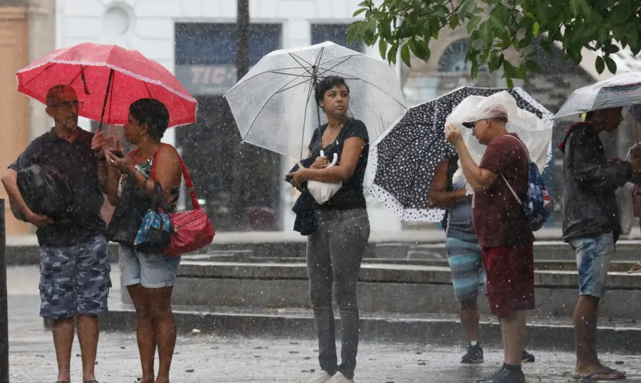 Alerta de chuvas intensas na região; confira se sua cidade está na lista